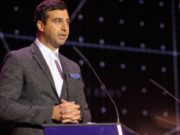 Иван Ургант подтвердил госпитализацию Дмитрия Хрусталева