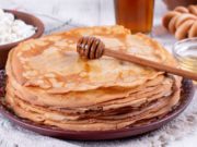 Блины на молоке — рецепт тонких блинов с дырочками