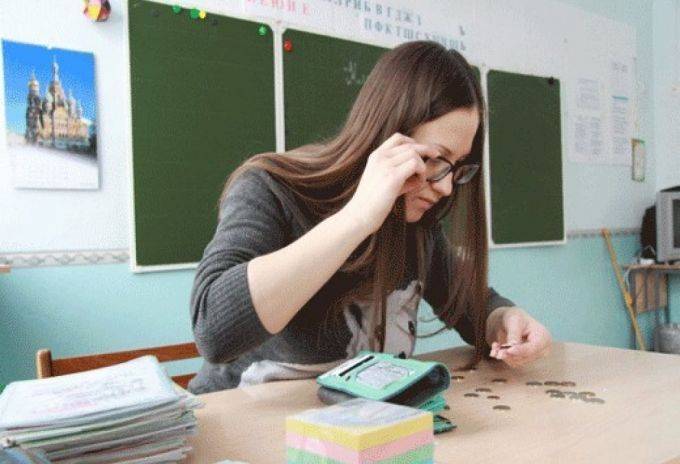 Зарплата учителей в период карантина в России, как будут начислять