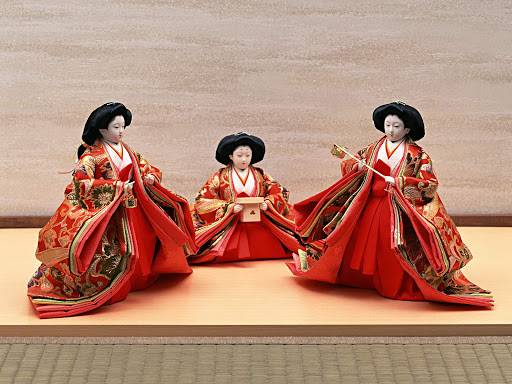 3 марта  в Японии чтят Хина мацури — праздник девочек