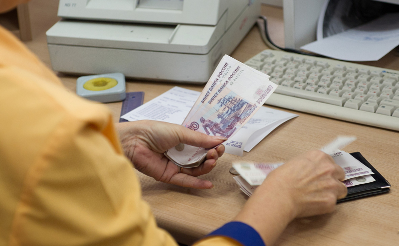 Пособие по безработице в России подняли до 12132 рублей — правда или нет?