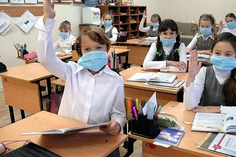 Зарплата учителей в период карантина в России, как будут начислять