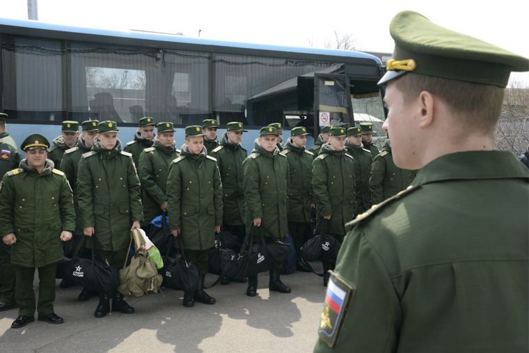 8 апреля в России отмечают праздник День сотрудников военных комиссариатов