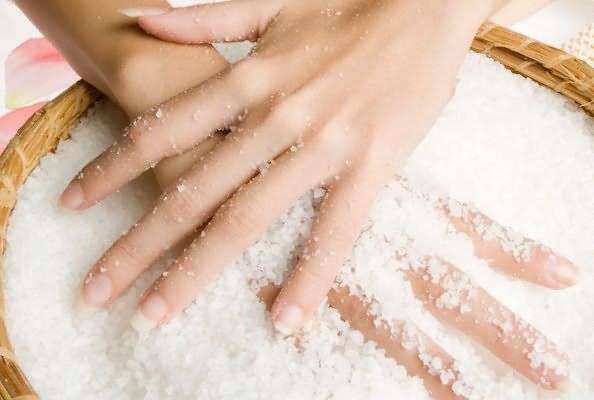 Что такое Четверговая соль и как правильно готовить от порчи и сглаза
