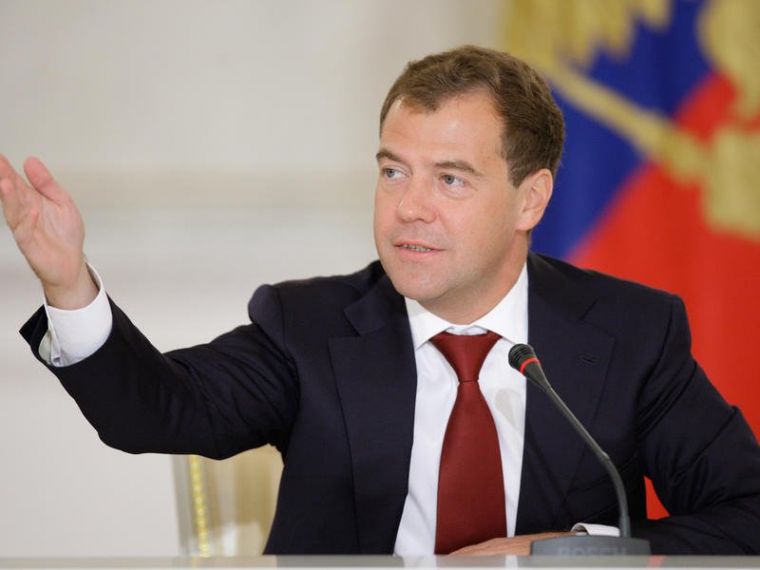 Медведев указал на экономический коллапс в России