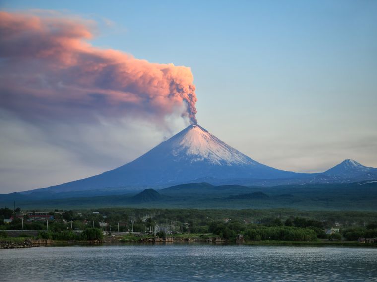 Происхождение названия вулкана Ключевская сопка: в 2020 году он снова ожил