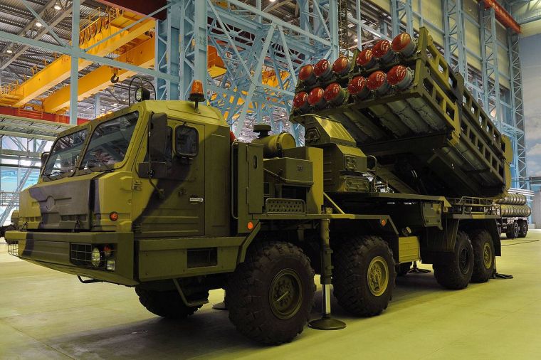 В состав Воздушно-космических сил был передан зенитно-ракетный комплекс нового поколения С-350 «Витязь»