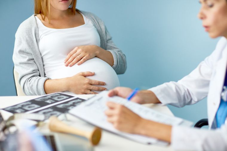 Как лечат коронавирус у беременных и рожениц, рассказали в Минздраве