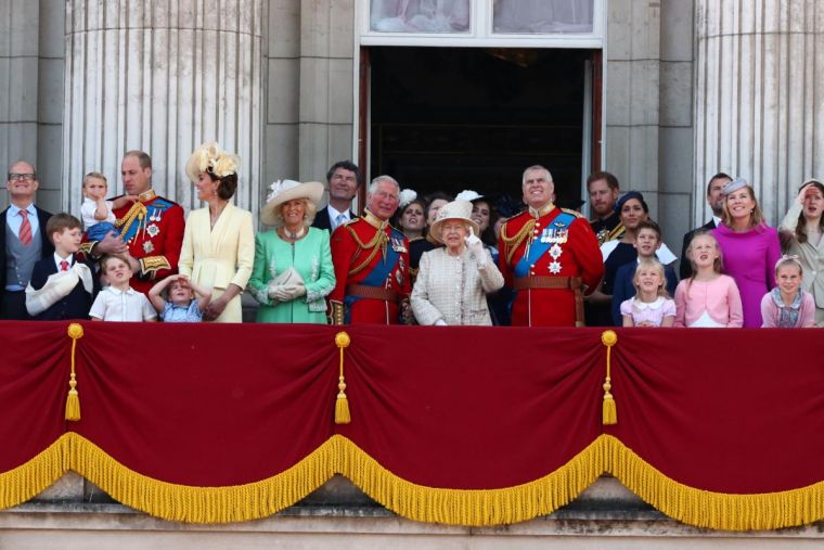День рождения королевы Елизаветы II вся Англия празднует 21 апреля