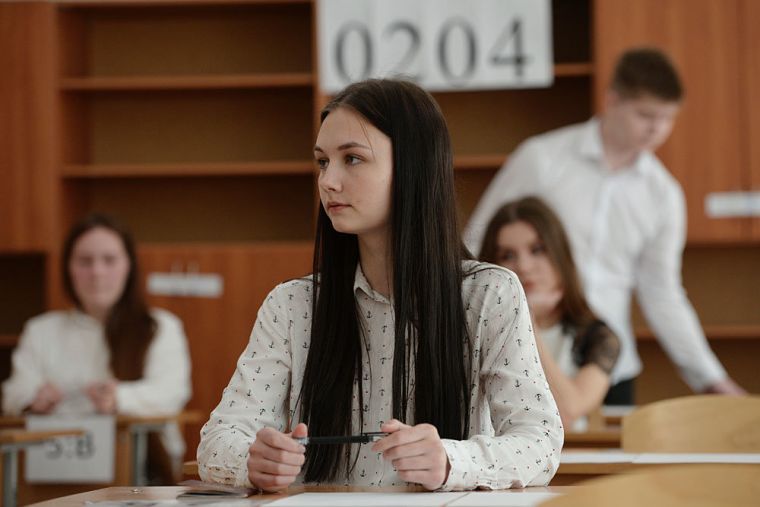 Новости ОГЭ-2020: Рособрнадзор отменил сдачу предметов по выбору у девятиклассников
