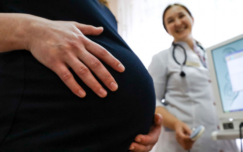 Как лечат коронавирус у беременных и рожениц, рассказали в Минздраве
