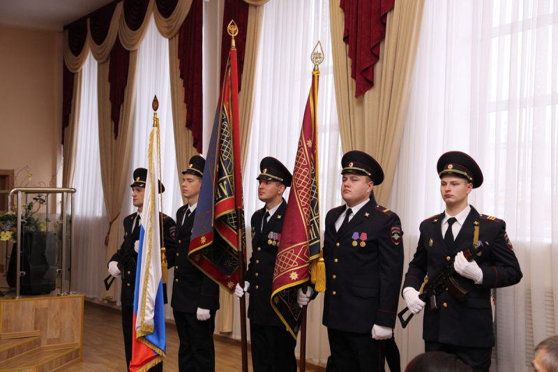 День ветеранов органов внутренних дел и внутренних войск РФ отмечают 17 апреля