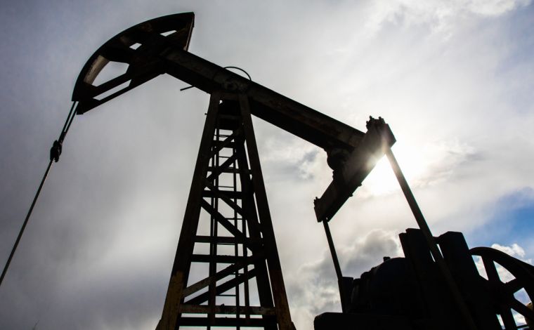 Новая сделка «ОПЕК+» вступила в силу: цены на нефть растут