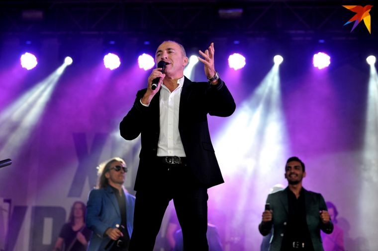 Хор Турецкого исполнил «Песни Победы» в 2020 году в стрим формате