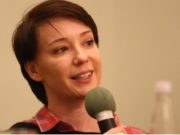 Коллеги Чулпан Хаматовой по театру заявили о ее четвертой беременности