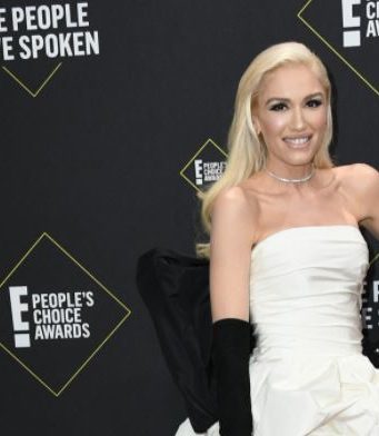 Певица Гвен Стефани объявила о помолвке с Блейком Шелтоном