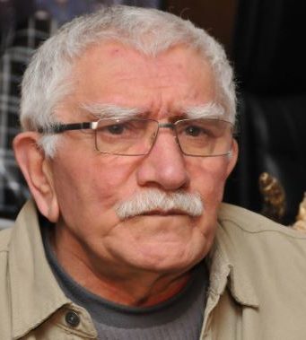 Могила Джигарханяна находится под надежной охраной пенсионерок