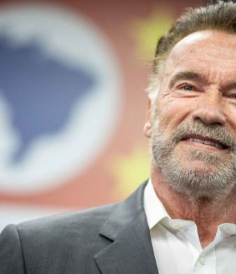 СМИ составили список из десяти всемирно известных изменников