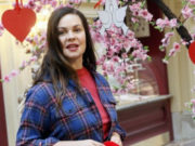 Телеведущая Андреева удивила фанатов отсутствием морщин в 58 лет