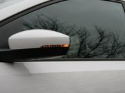 Бывалые водители чаще выбирают автомобили белого цвета: что показывает практика