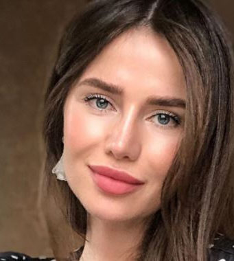 Алексу заподозрили в беременности