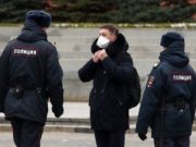 Как новый закон расширяет полномочия полицейских: что они теперь имеют право проверить, как будут вскрывать квартиры и машины