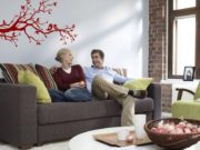 На что обратить внимание, выбирая диван