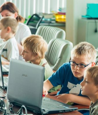 В каком возрасте отдать ребёнка в школу программирования?