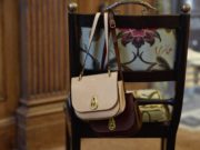 Какая сумочка может сочетаться с каждым образом?