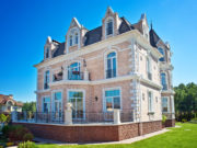 Изготовление фасадного декора: какие материалы используются?