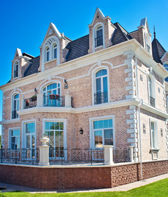 Изготовление фасадного декора: какие материалы используются?