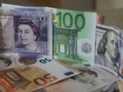 Эксперт объяснил, чем обернется возможное отключение России от системы SWIFT