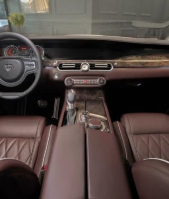 Рустам Минниханов посетил завод Aurus в Татарстане