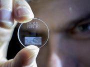 Технология хранения данных 5D позволит записать на стеклянный диск до 500 Тб