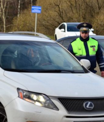 В Госдуме определились с порогом по штрафам для «домашнего ареста» машин