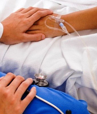 Как специалисты помогут избавиться от наркотической зависимости: преимущества обращения в клинику