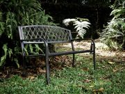 Чугунные скамейки: комфорт, долговечность и влияние на городскую инфраструктуру