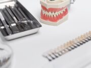 Зубные коронки из разных материалов: какой вариант подходит именно вам?