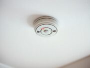 Пожарный извещатель: виды, устройство и значение в системе пожарной безопасности