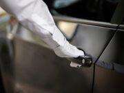 Срочное вскрытие автомобиля: причины, риски и советы по предотвращению подобных ситуаций