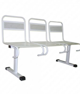 Секционные стулья с перфорацией: особенности конструкции, преимущества