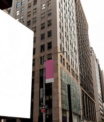 Рекламные вывески для бизнеса — влияние дизайна, размера и расположения на привлечение аудитории