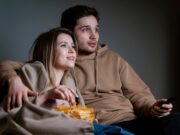 Феномен популярных сериалов: почему мы их смотрим?