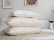 Выбор пуховых подушек: влияние наполнителя и плотности на качество сна и комфорт