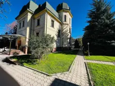 Дом престарелых: Уход и Поддержка