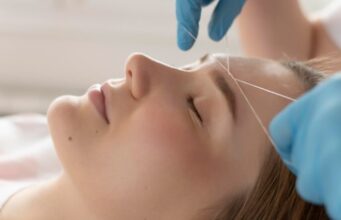 Контурная пластика «Профиль Джоли»: что за процедура и как её делают