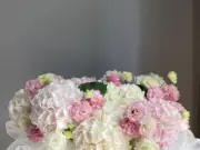 Букет цветов в корзине: элегантный подарок с продолжительной свежестью букет цветов в корзине