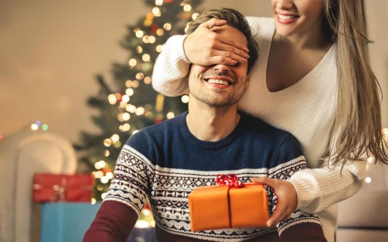 Много идей необычных и недорогих подарков мужу на Новый 2021 год