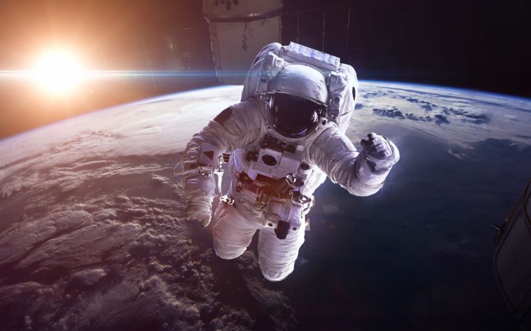 О чём молчат космонавты: секреты и необычные видения космонавтов в космосе