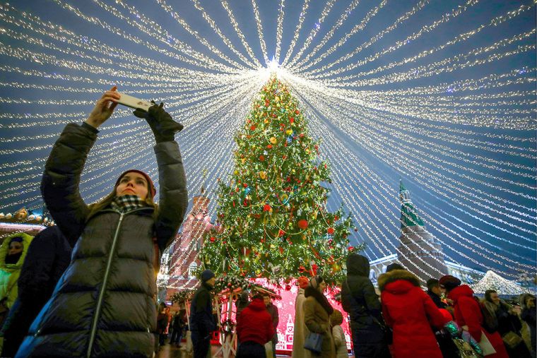 «Коммунисты России» предложили продлить новогодние каникулы в 2021 году до 24 января